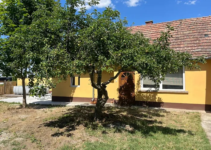 Tengelice-haz Apartament